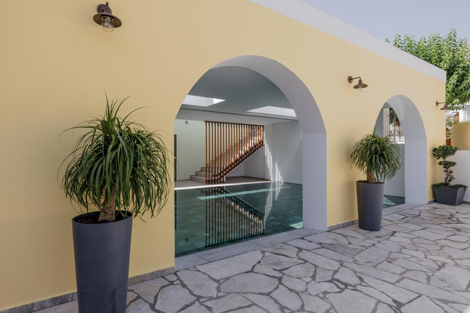 Opera House Hotel Đảo Sými Ngoại thất bức ảnh