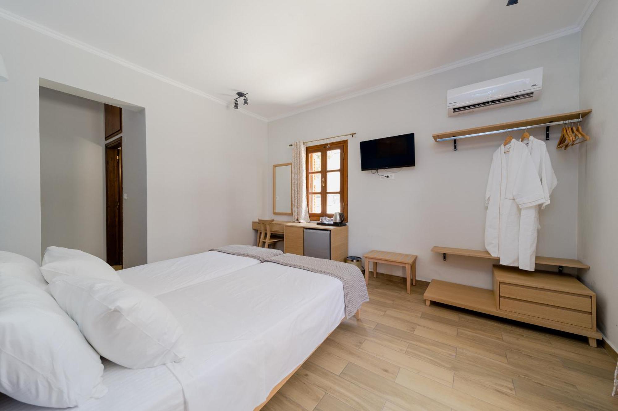Opera House Hotel Đảo Sými Ngoại thất bức ảnh