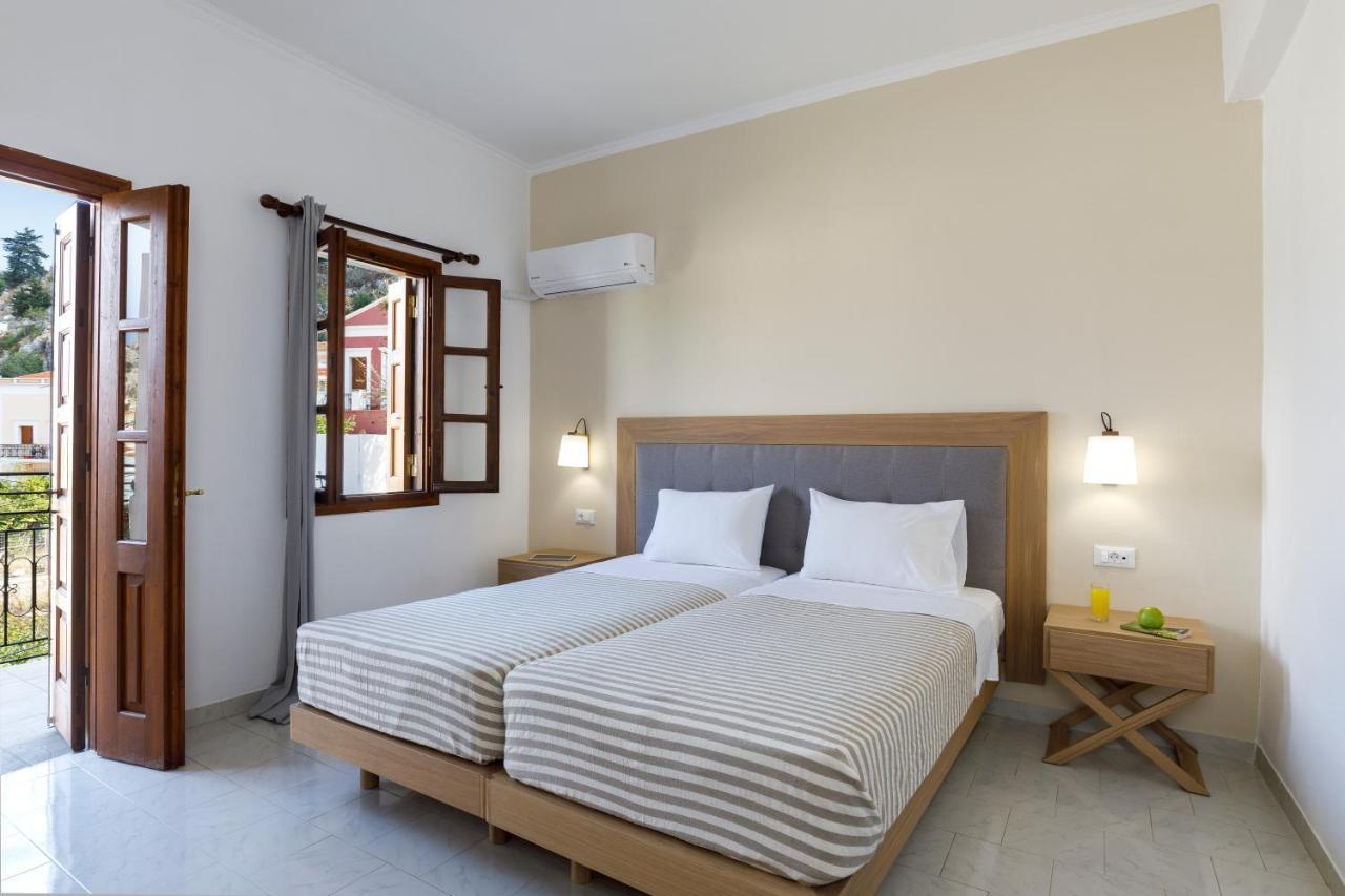 Opera House Hotel Đảo Sými Ngoại thất bức ảnh